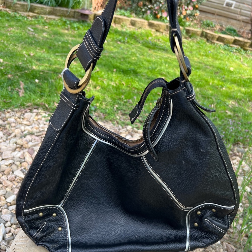Maximum Black Leather Hobo Shoulder Bag with Contrast Stitching
